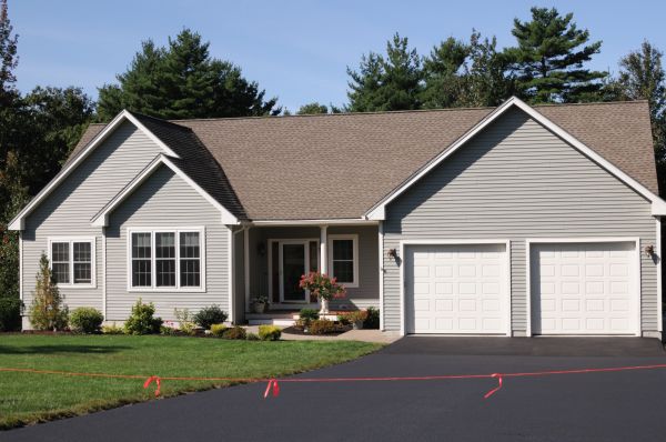 Cost of Blacktop Driveway Sealing in Mandeville