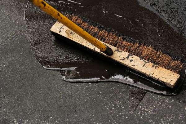 Commercial Asphalt Sealing in Mandeville