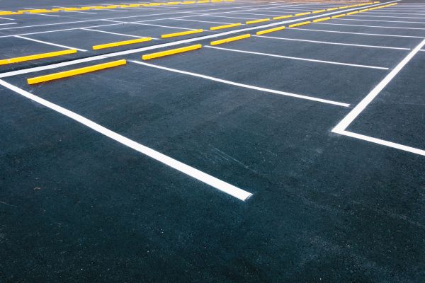 Asphalt Parking Lot Sealing in Mandeville