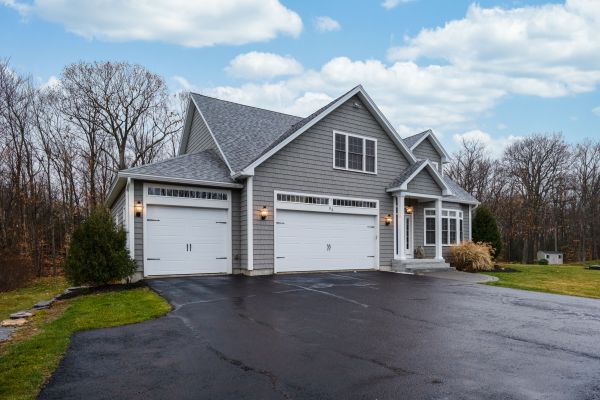Cost of Driveway Sealing in Mandeville